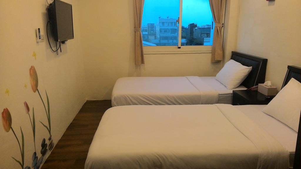 בודאיי Malaya Guest House מראה חיצוני תמונה