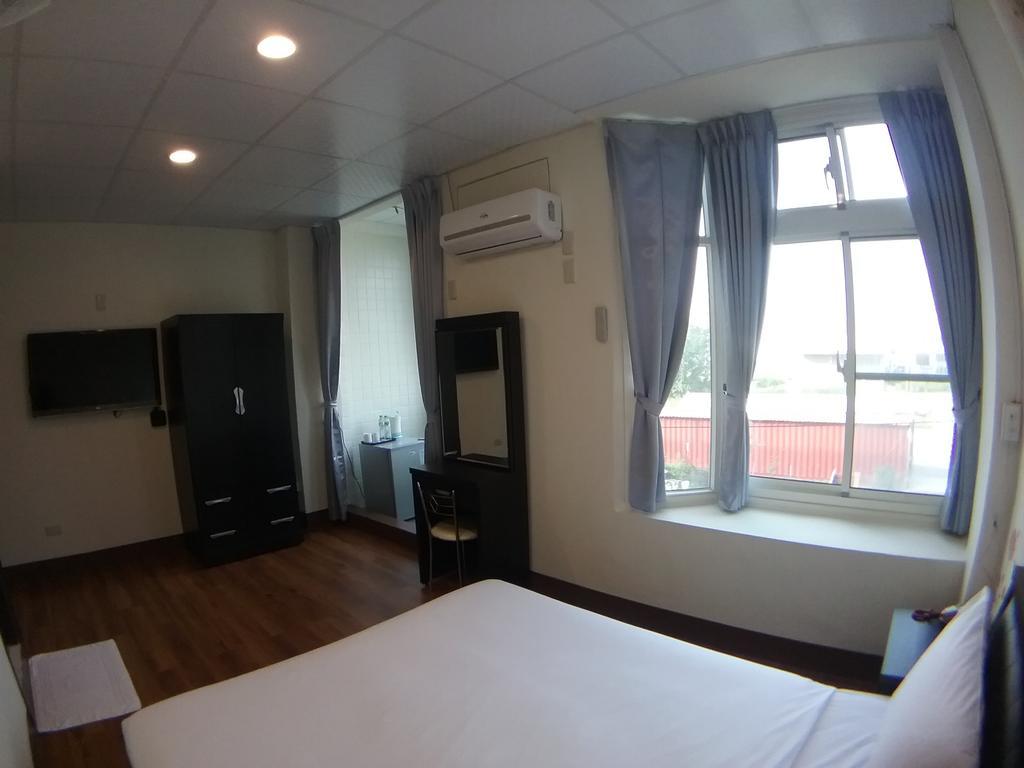 בודאיי Malaya Guest House מראה חיצוני תמונה