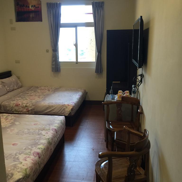 בודאיי Malaya Guest House מראה חיצוני תמונה